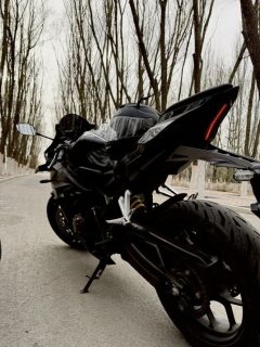 Honda CBR650R - photo 3