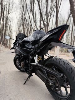 Honda CBR650R - photo 4