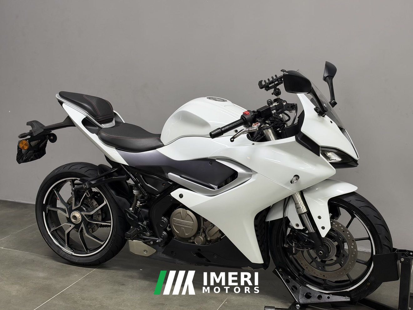 2021 QJMOTOR SRK 250