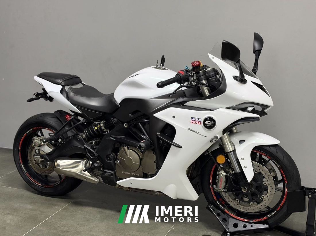 QJMOTOR SRK 600 - motorcycle from China