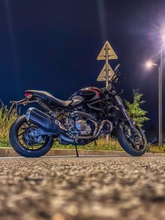 Ducati Monster 821 - фото 2