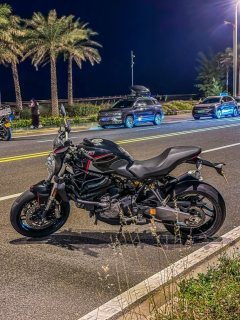 Ducati Monster 821 - фото 3