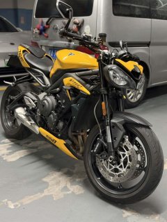 Triumph Street Triple 765 - ფოტო 2