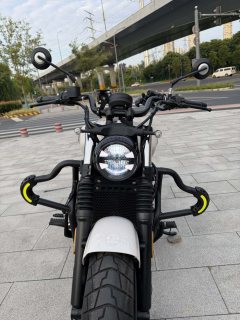 Benda Hongqi 950 - ფოტო 4