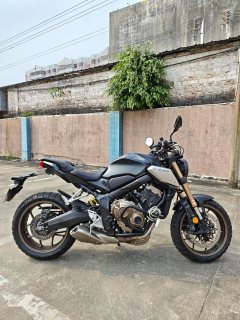 Honda CB650R - photo 6