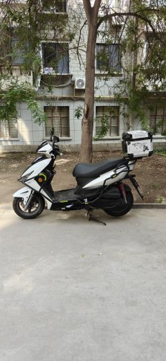KYMCO Curve 150 - фото 3