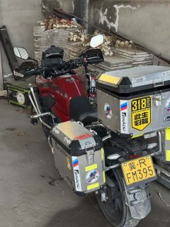 Honda CB400X - photo 3