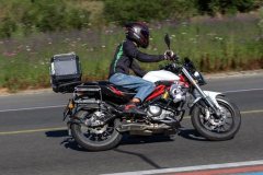 Benelli TNT 300 / BN 302S - ფოტო 1