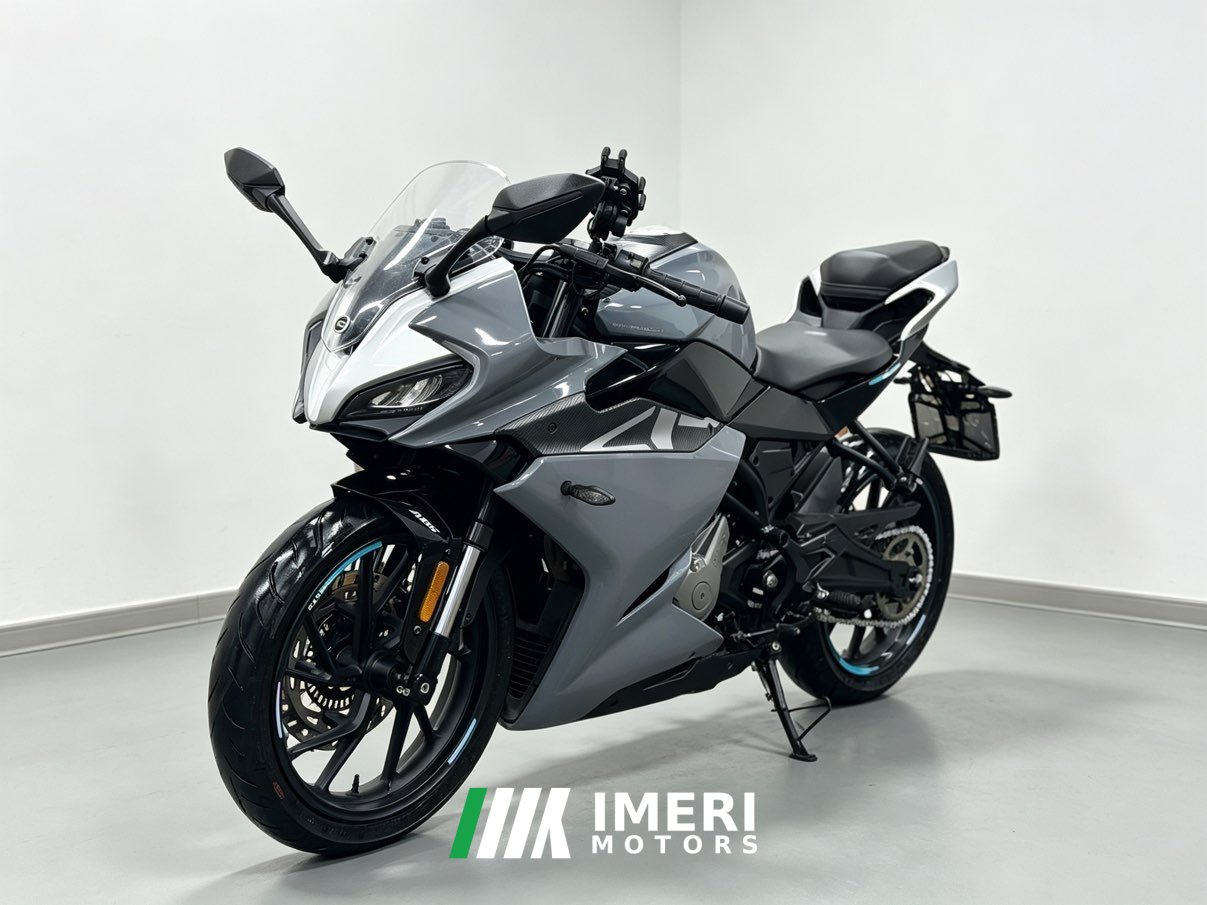 2023 CFMOTO 250SR