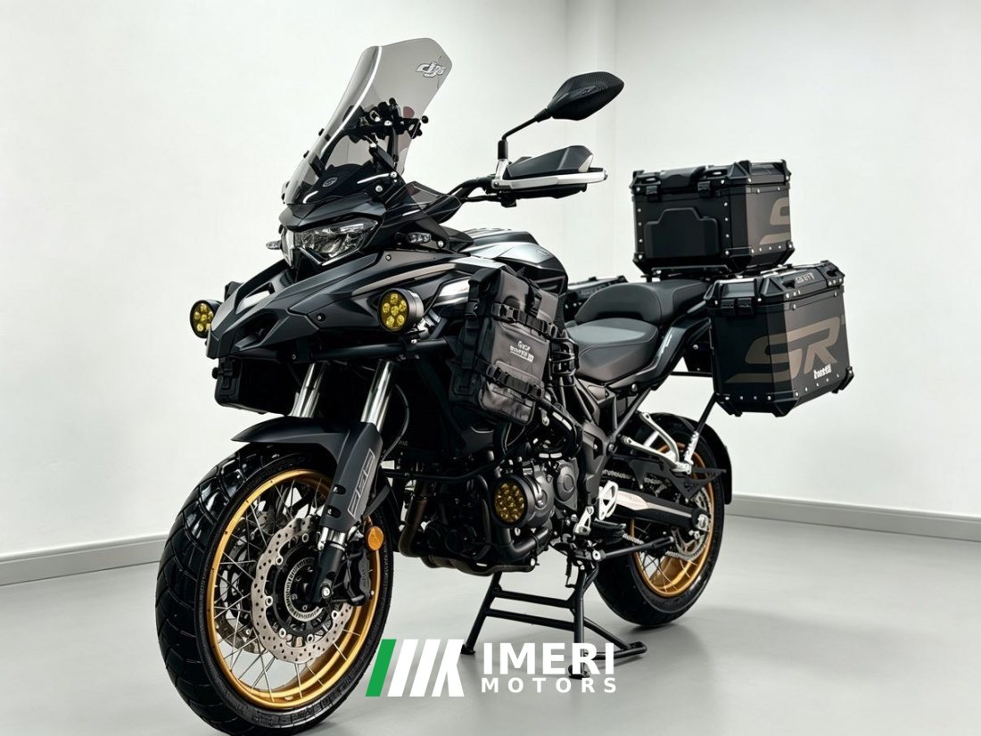 Benelli TRK552 550 cc - мотоцикл из Китая