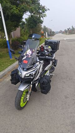 QJMOTOR Hong 150ADV - фото 1