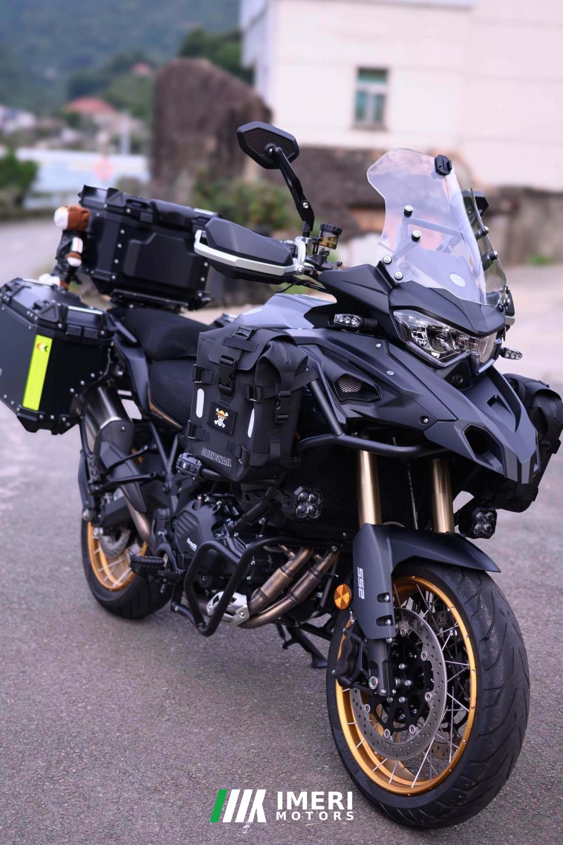 Benelli TRK552 550 cc - მოტოციკლი ჩინეთიდან