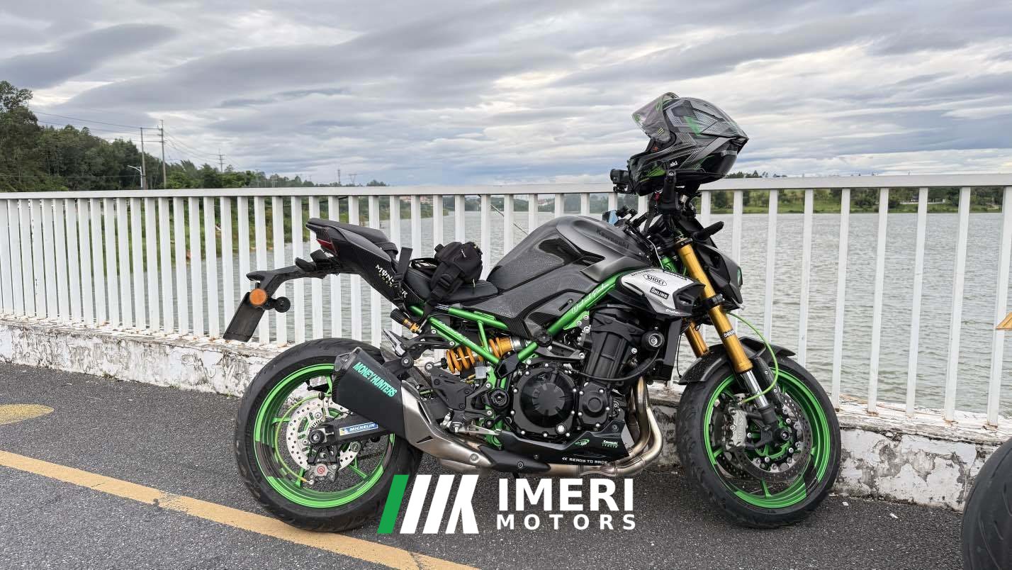 2025 Kawasaki Z900 950 cc