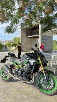 Kawasaki Z900 950 cc - ფოტო 4