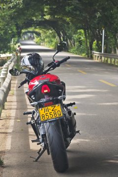 Honda CB400F - ფოტო 1