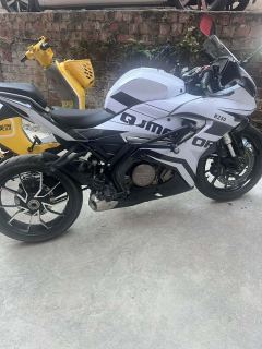 QJMOTOR SRK 250 - ფოტო 1