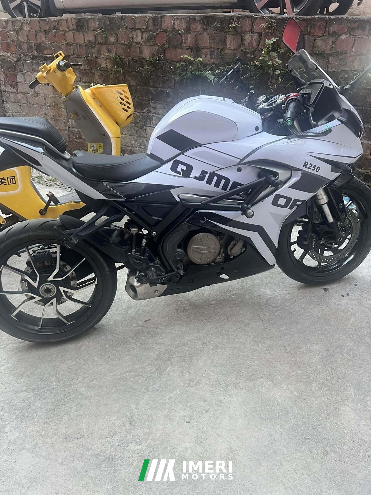 2022 QJMOTOR SRK 250