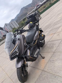 QJMOTOR Hong 150ADV - ფოტო 1
