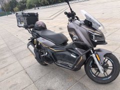 QJMOTOR Hong 150ADV - ფოტო 3