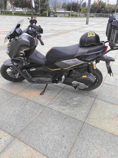 QJMOTOR Hong 150ADV - ფოტო 6