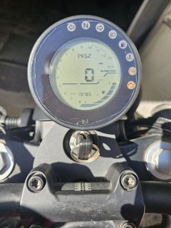 QJMOTOR Flash 300 - фото 5