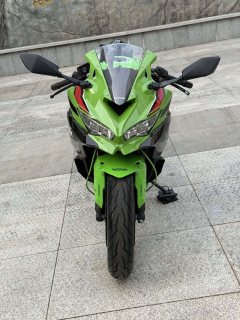 Kawasaki ZX-4R 400 cc - ფოტო 7