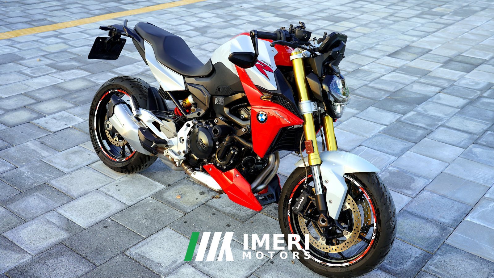 2021 BMW F 900 R
