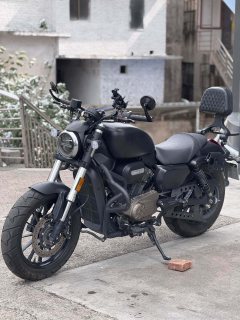 QJMOTOR Flash 300 - фото 2