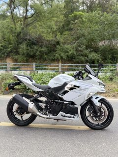 Kawasaki Ninja 400 - ფოტო 3