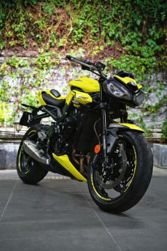 Triumph Street Triple 765 - ფოტო 2