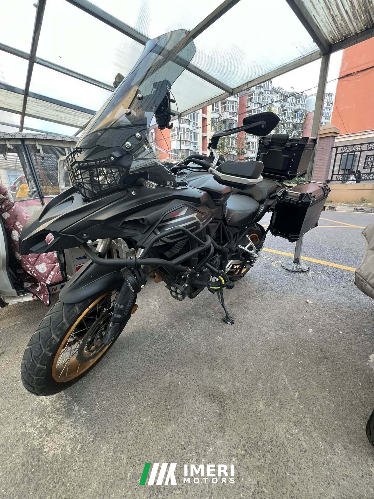 2025 Benelli TRK552 550 cc