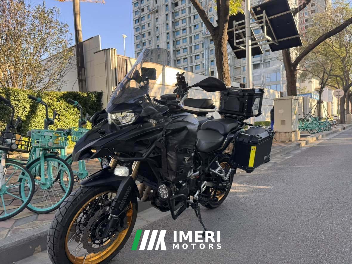 2025 Benelli TRK552 550 cc