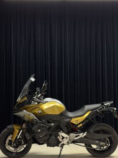 BMW F 900 XR - photo 2