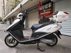 Wuyang Honda SCR Joy Shark 125 - photo 2