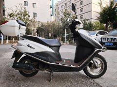 Wuyang Honda SCR Joy Shark 125 - photo 3