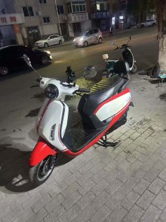 Sundiro Honda NS125LA - ფოტო 1