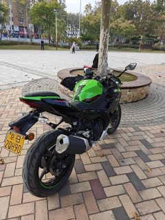 Kawasaki Ninja 400 - ფოტო 4