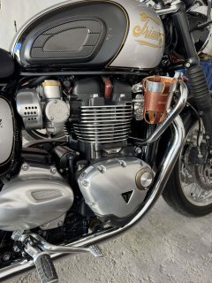 Triumph Bonneville T120 1200 cc - ფოტო 6