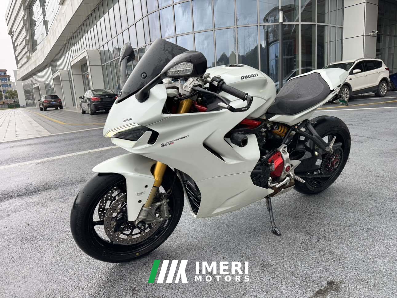 2022 Ducati SuperSport 950 cc