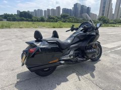 Honda Gold Wing GL1800 - ფოტო 2