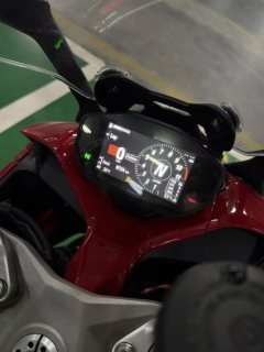 Ducati SuperSport 950 cc - ფოტო 5