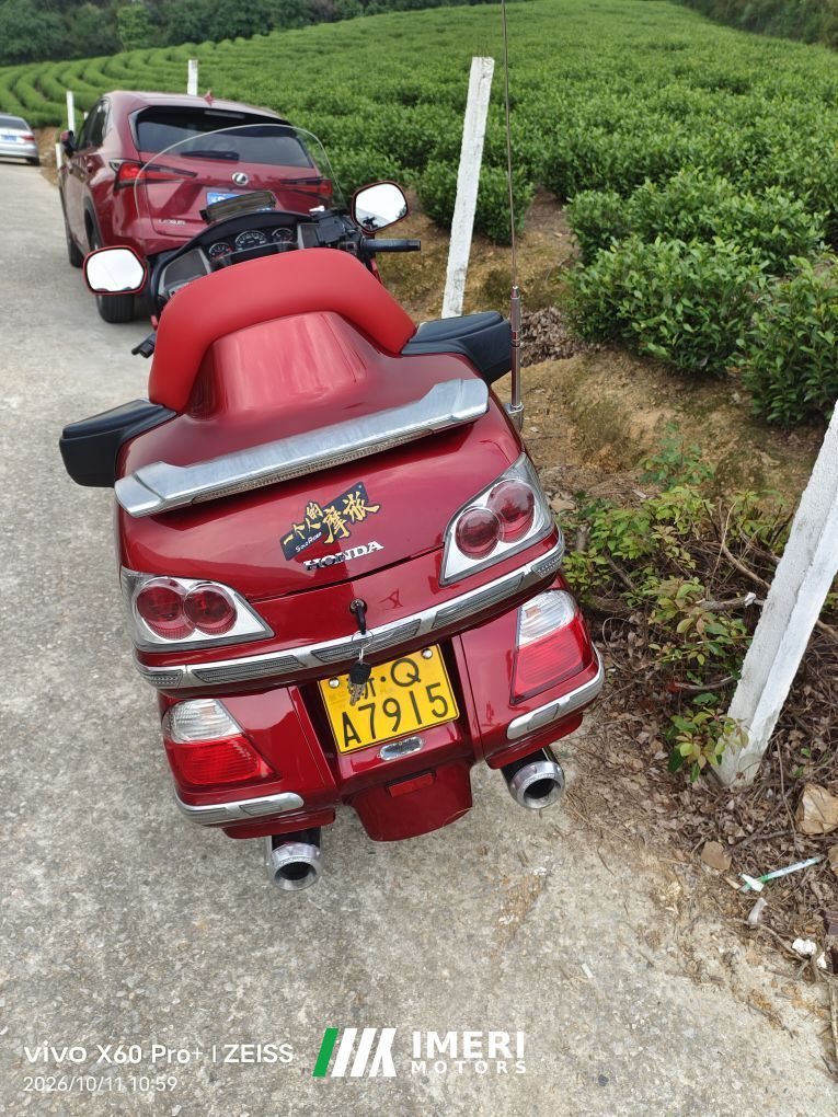 Honda Gold Wing GL1800 - მოტოციკლი ჩინეთიდან