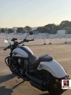 Benda Hongqi 950 - photo 10