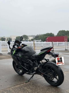 Kawasaki ZX-4R 400 cc - фото 9