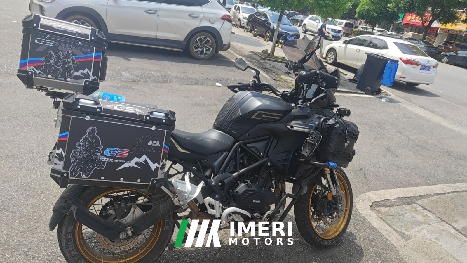 2025 Benelli TRK552 550 cc