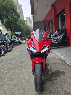 Honda CBR400R - ფოტო 1