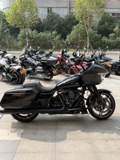 Harley-Davidson Road Glide 1923 cc - ფოტო 2