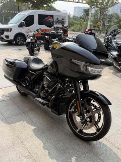 Harley-Davidson Road Glide 1923 cc - ფოტო 3