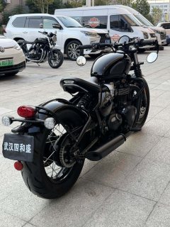 Triumph Bonneville Bobber 1200 cc - ფოტო 6