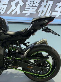 Kawasaki ZX-4R 400 cc - photo 8